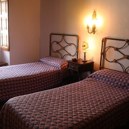 Pazo De Ceilan Villa A Bana Bagian luar foto