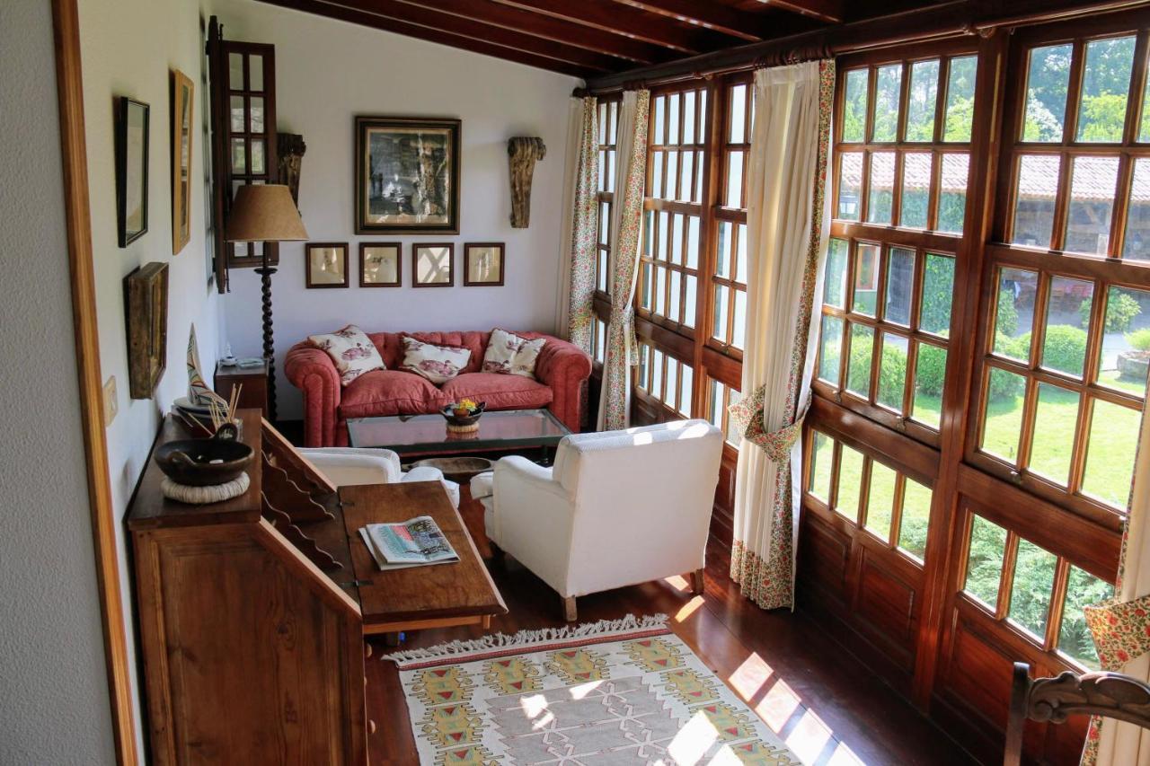 Pazo De Ceilan Villa A Bana Bagian luar foto