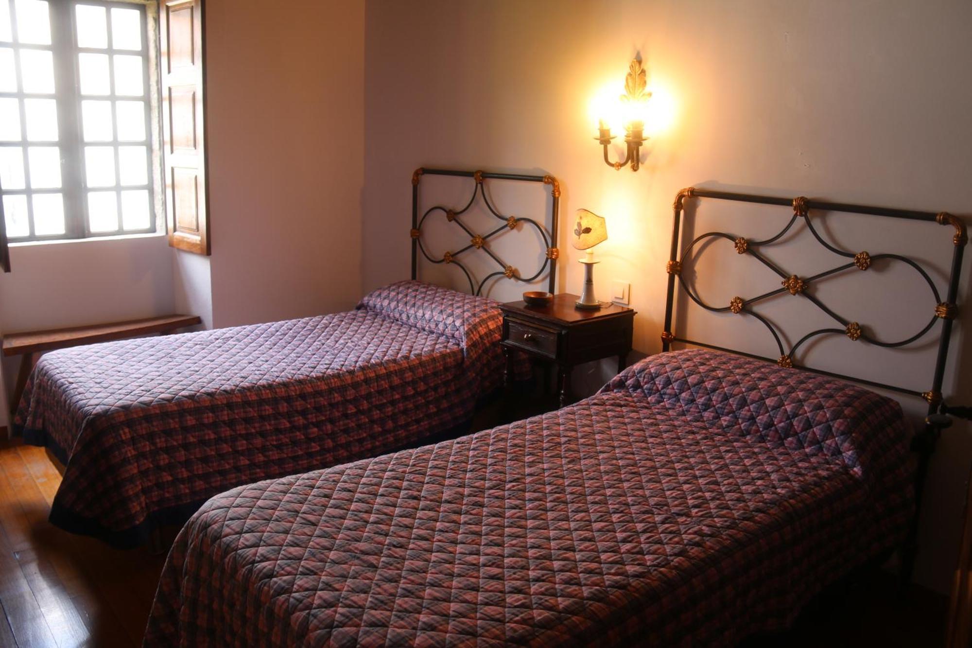 Pazo De Ceilan Villa A Bana Bagian luar foto