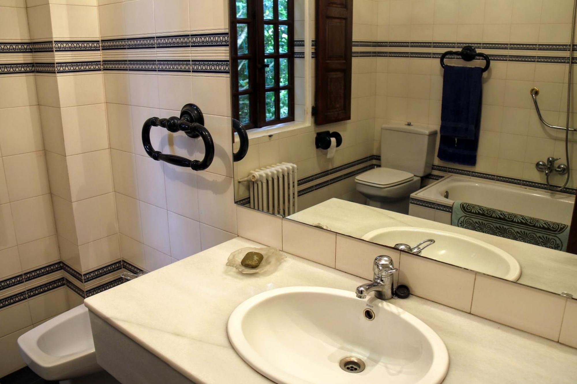 Pazo De Ceilan Villa A Bana Bagian luar foto